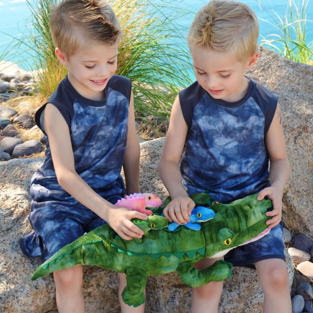 MaoGoLan 24" Alligator Mommy Stuffed Animal with 3 Baby Alligator and 3 Eggs Inside