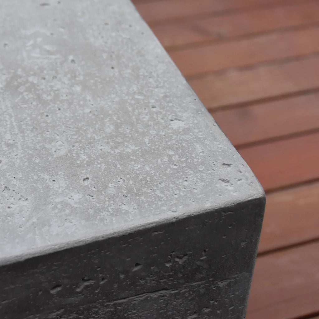 Elementi Manhattan Concrete Outdoor 45,000 BTU Natural Gas Fire Table