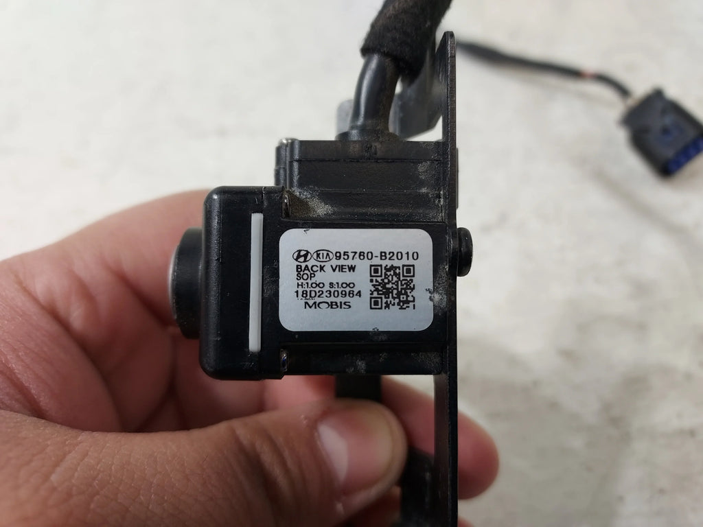 Pre-Owned 2017-2019 Kia Soul Liftgate Mount Rear View Camera OEM LKQ (Good)