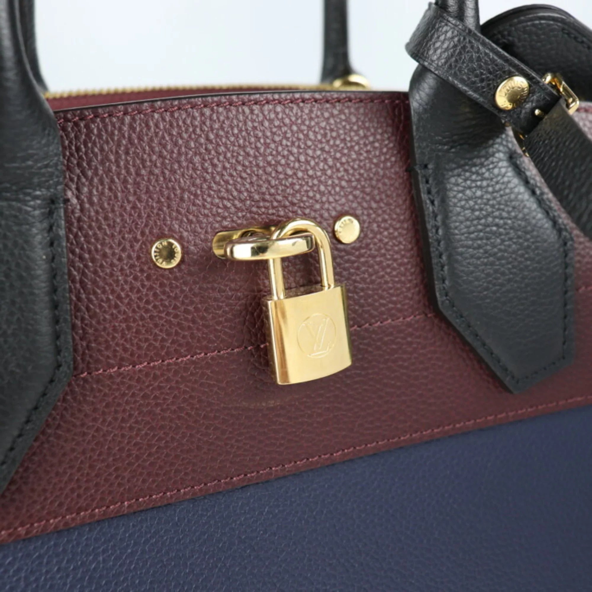 Pre-Owned LOUIS VUITTON Louis Vuitton City Steamer MM Handbag M54260 Leather Marine Raisin Noir 2WAY Shoulder Bag Tote (Good)