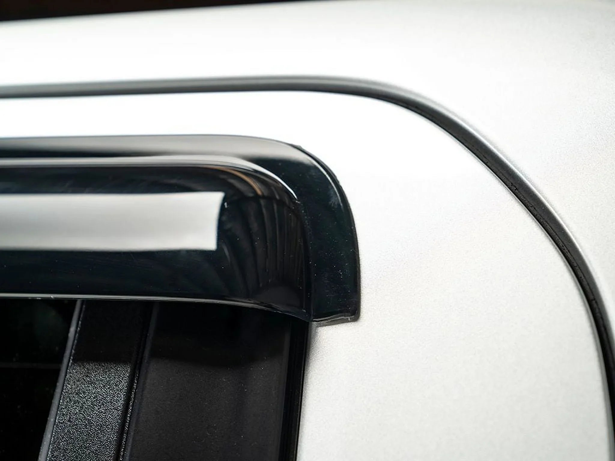 Auto Ventshade (AVS) by RealTruck 94534 Original Ventvisor Window Deflector, 4-Piece Matching with Select: 2013,2014-2018 Hyundai Santa Fe Sport