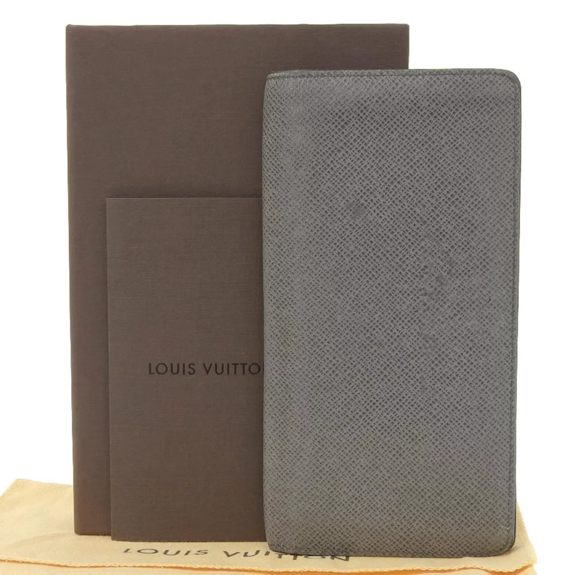 Pre-Owned Louis Vuitton LOUIS VUITTON Taiga Portefeuille Brother Bifold Long Wallet Glacier M32653 (Good)