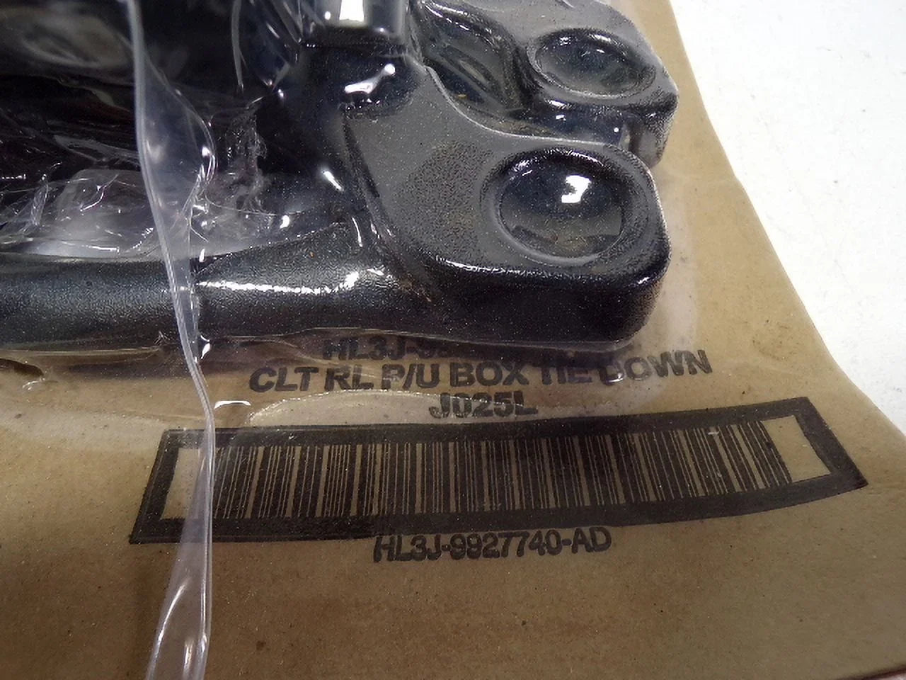 Pre-Owned 22 Ford F150 *NEW* Bed Box Tie Down Hardware w/ Keys OEM LKQ (Good)
