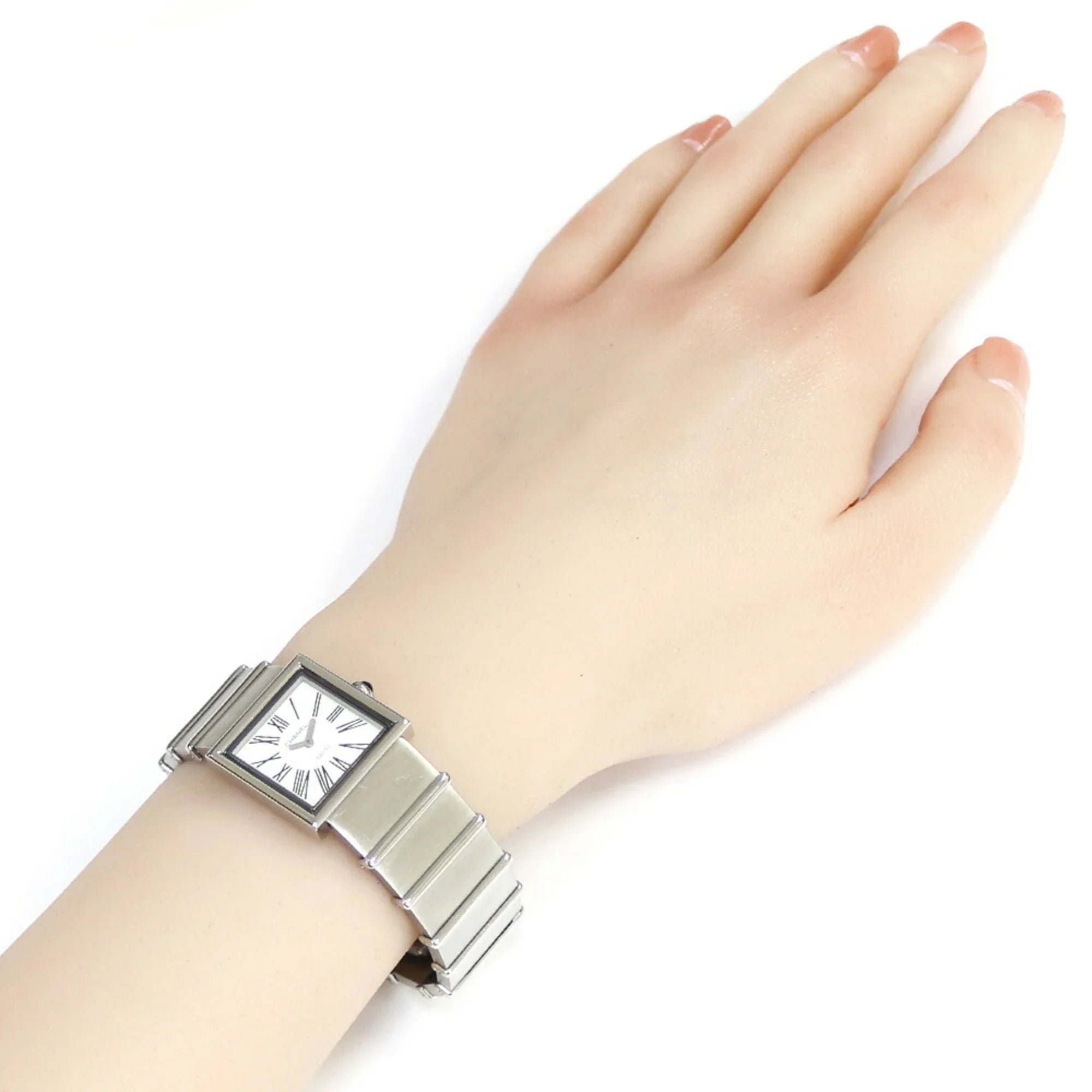 Pre-Owned CHANEL Mademoiselle Watch Stainless Steel Quartz Ladies Wakeari Non-Waterproof (Fair)