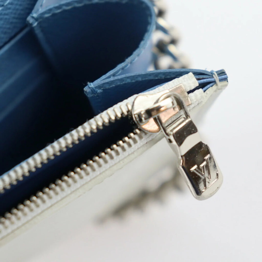 Pre-Owned LOUIS VUITTON Louis Vuitton Tribal Mask Shoulder Bag M60795 Epi Leather Blue Series White Multicolor Silver Hardware Chain Wallet Long (Good)